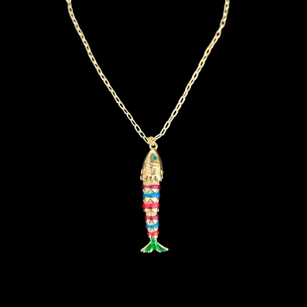 NWT - 18k Gold Fish Pendant Necklace Green Tail